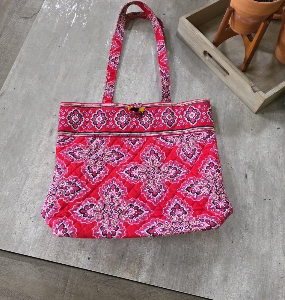 ICONIC Frankly Scarlet Vera Bradley Red Quilted Floral Tote Bag EUC